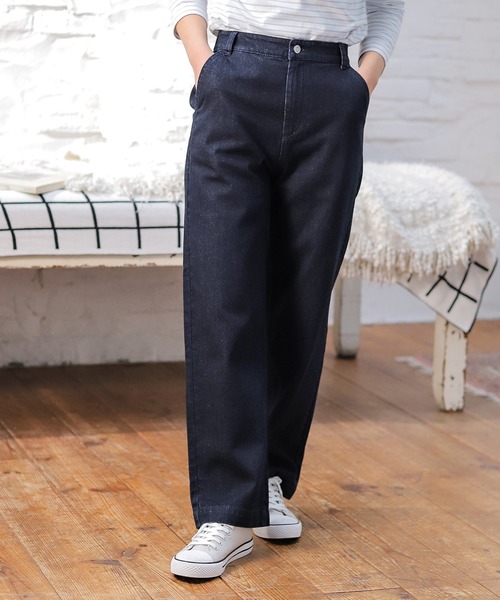 Honeys（ハニーズ）の「デニムストレートパンツ（デニムパンツ・レディース・インディゴブルー/ブルー/アイボリー/モカ/グリーン系その他・SS/S/M/L）」の4枚目の写真
