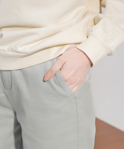 Honeys（ハニーズ）の「デニムストレートパンツ（デニムパンツ・レディース・インディゴブルー/ブルー/アイボリー/モカ/グリーン系その他・SS/S/M/L）」の19枚目の写真