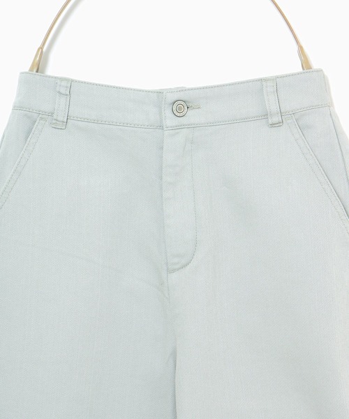 Honeys（ハニーズ）の「デニムストレートパンツ（デニムパンツ・レディース・インディゴブルー/ブルー/アイボリー/モカ/グリーン系その他・SS/S/M/L）」の21枚目の写真