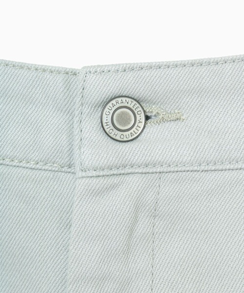 Honeys（ハニーズ）の「デニムストレートパンツ（デニムパンツ・レディース・インディゴブルー/ブルー/アイボリー/モカ/グリーン系その他・SS/S/M/L）」の22枚目の写真