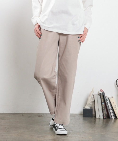 Honeys（ハニーズ）の「デニムストレートパンツ（デニムパンツ・レディース・インディゴブルー/ブルー/アイボリー/モカ/グリーン系その他・SS/S/M/L）」の12枚目の写真