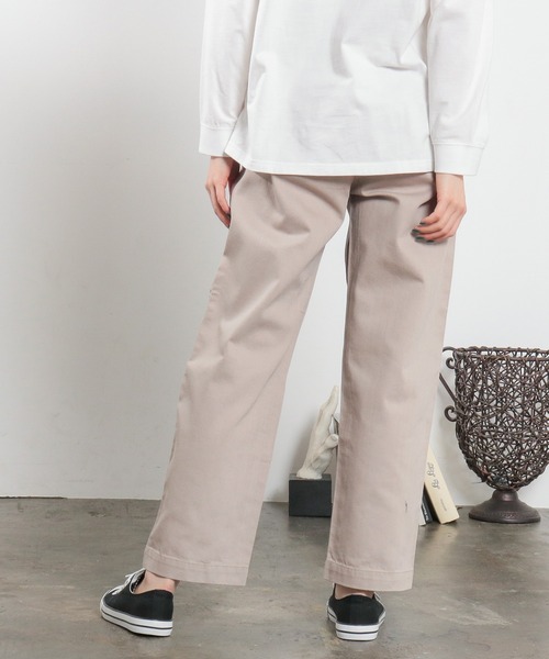 Honeys（ハニーズ）の「デニムストレートパンツ（デニムパンツ・レディース・インディゴブルー/ブルー/アイボリー/モカ/グリーン系その他・SS/S/M/L）」の13枚目の写真