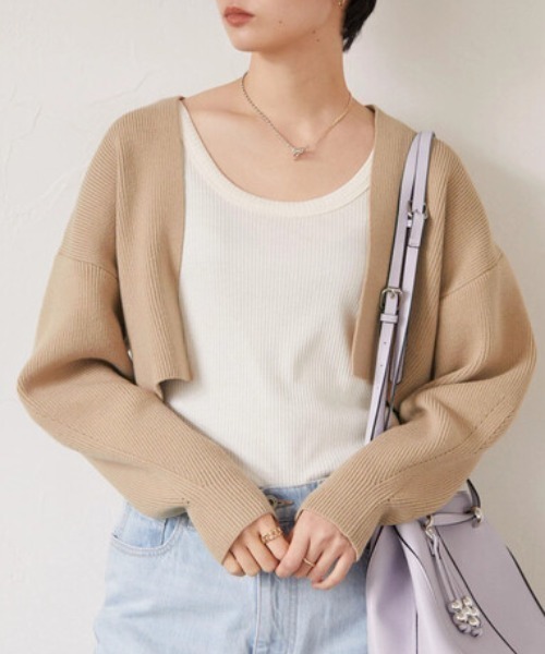 armonia(アルモニーア)の「armonia.短丈ニットカーデ(カーディガン/ボレロ・レディース・ベージュ/ブルー・FREE)」の1枚目の写真