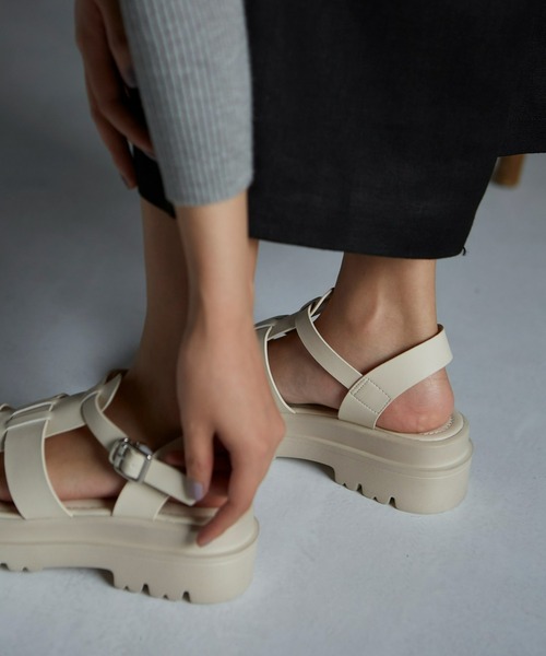 Fabby fabby（ファビィーファビィー）の「グルカスポーツサンダル / グルカサンダル（サンダル・レディース・ブラック/オフホワイト・MEDIUM/LARGE/SMALL）」の10枚目の写真