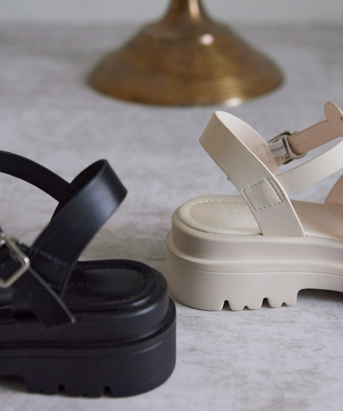 Fabby fabby（ファビィーファビィー）の「グルカスポーツサンダル / グルカサンダル（サンダル・レディース・ブラック/オフホワイト・MEDIUM/LARGE/SMALL）」の21枚目の写真