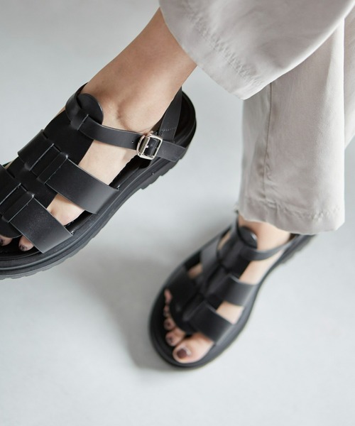 Fabby fabby（ファビィーファビィー）の「グルカスポーツサンダル / グルカサンダル（サンダル・レディース・ブラック/オフホワイト・MEDIUM/LARGE/SMALL）」の15枚目の写真