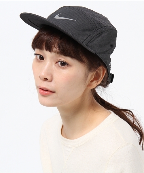 SHIPS for women（シップスフォーウィメン）の「NIKE: AW84 ランキャップ（キャップ・レディース・ホワイト/ブラック/ピンク・ONE SIZE）」の4枚目の写真