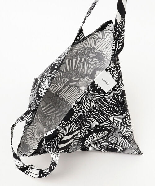 marimekko(マリメッコ)の「marimekko / ファブリックバッグ トート(トートバッグ・レディース・ブラック/グリーン/その他・ONE SIZE)」の5枚目の写真
