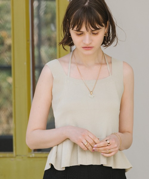 Cheek(チーク)の「ホルターネックニットプルオーバー(ニット/セーター・レディース・ネイビー/レッド/アイボリー・MEDIUM)」の2枚目の写真