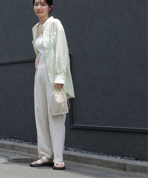 frames RAY CASSIN（フレームスレイカズン）の「シアーストライプバンドカラーシャツ（シャツ/ブラウス・レディース・ピンク/ブルー/グリーン・FREE）」の9枚目の写真