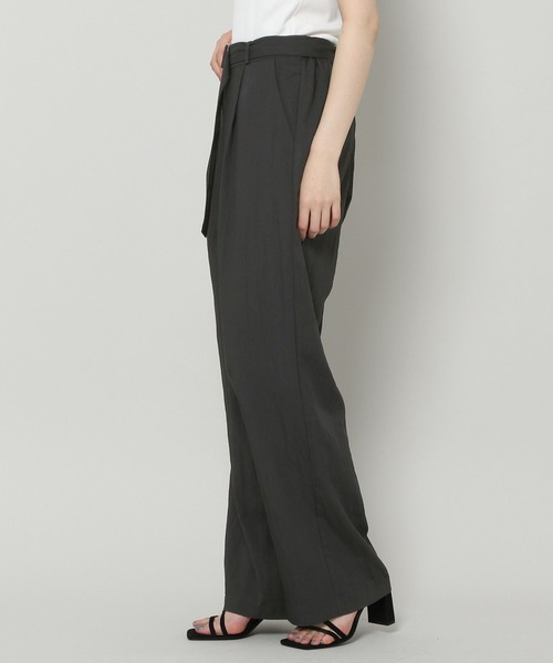 ALAND（エーランド）の「3.3Field Trip／BELTED SLACKS　2299895（スラックス・レディース・ブラック/カーキ/クリーム・FREE）」の6枚目の写真