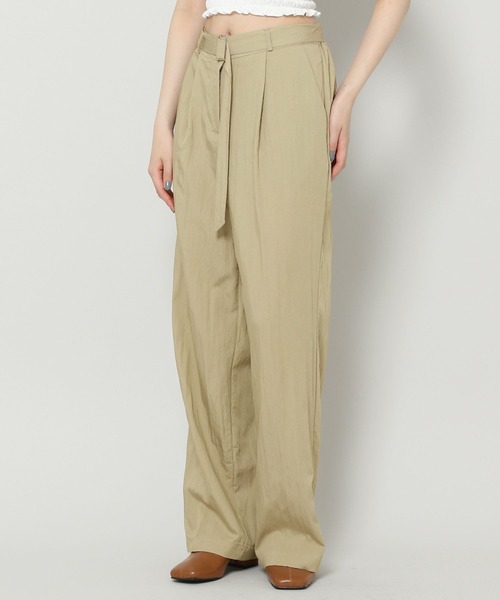 ALAND（エーランド）の「3.3Field Trip／BELTED SLACKS　2299895（スラックス・レディース・ブラック/カーキ/クリーム・FREE）」の13枚目の写真