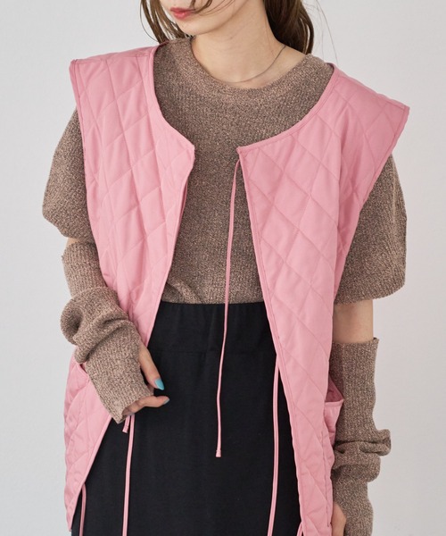 Kastane(カスタネ)の「【2022AWアイテム/WEB限定カラーあり】キルティングベスト(ベスト・レディース・ブラック/オフホワイト/カーキ/ピンク・FREE)」の17枚目の写真