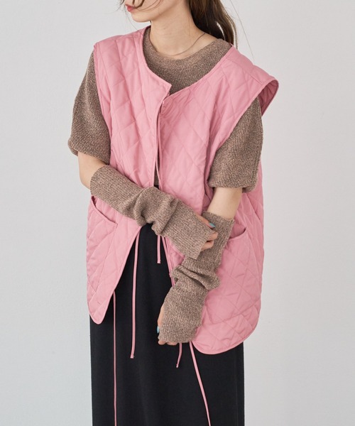 Kastane(カスタネ)の「【2022AWアイテム/WEB限定カラーあり】キルティングベスト(ベスト・レディース・ブラック/オフホワイト/カーキ/ピンク・FREE)」の18枚目の写真