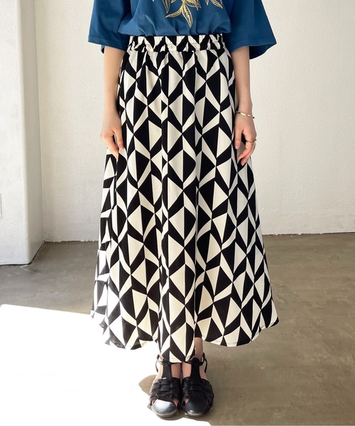 Shelly island（シェリーアイランド）の「ジオメトリック柄ロング  