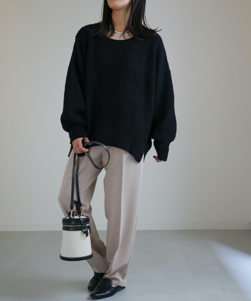 sakishimatokyo（サキシマトーキョー）の「ぽこぽこワッフル透かしニット（ニット/セーター・レディース・パープル/オフホワイト/グレイッシュベージュ/ブラック/イエロー系その他・FREE）」の6枚目の写真