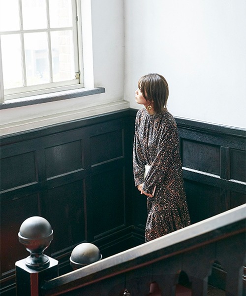 studio CLIP（スタディオクリップ）の「【NEXTWEEKENDコラボ】風と遊ぶワンピース 初秋[プチサイズあり]（ワンピース・レディース・その他1/その他2/その他3・MEDIUM/SMALL/PM/PS）」の17枚目の写真