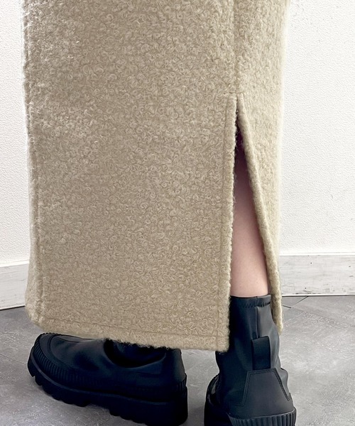 classicalelf（クラシカルエルフ）の「くるくる起毛がキュート。フェイクリングウールVネックジャンパースカート（ワンピース・レディース・ブラック/モカ/グレイッシュベージュ・SMALL/MEDIUM/LARGE/X-LARGE）」の13枚目の写真