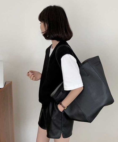 Vipoa（ヴィポア）の「Vネックベーシックベスト（ベスト・レディース・グレー/ブルー/イエロー/アイボリー/ブラック/ホワイト・FREE）」の20枚目の写真