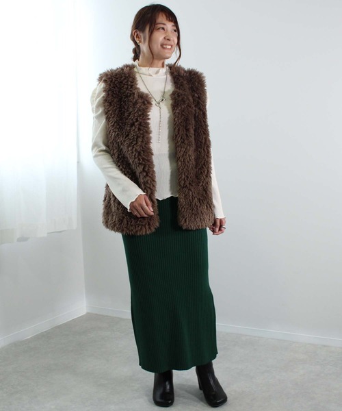 toucher du brise(トゥシェドブリーズ)の「エコファーベスト(ベスト・レディース・ベージュ/ピンク/ダークブラウン/オフホワイト・M)」の22枚目の写真