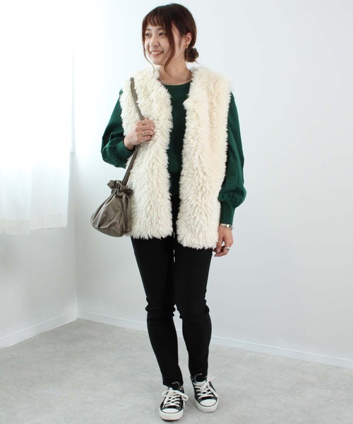 toucher du brise(トゥシェドブリーズ)の「エコファーベスト(ベスト・レディース・ベージュ/ピンク/ダークブラウン/オフホワイト・M)」の19枚目の写真