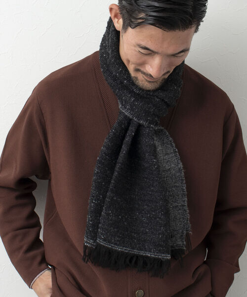 NOLLEY'S goodman（ノーリーズグッドマン）の「【Ca.Ma./カマ】別注 ブークレーストール ダブルフェイス（ストール/ショール・メンズ・グレー/オリーブ/グレイッシュブルー・FREE）」の17枚目の写真