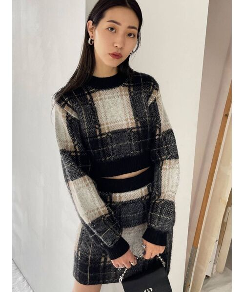 EMODA(エモダ)の「チェックパフスリーブニット(ニット/セーター・レディース・ブラック/ベージュ/グリーン・FREE)」の7枚目の写真