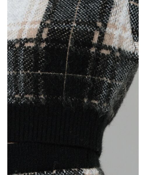 EMODA(エモダ)の「チェックパフスリーブニット(ニット/セーター・レディース・ブラック/ベージュ/グリーン・FREE)」の6枚目の写真