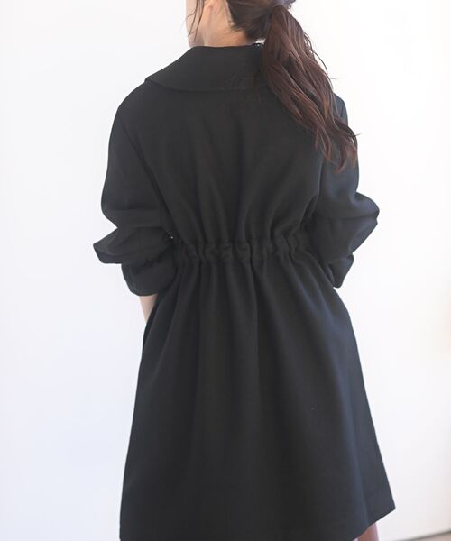 rps（アールピーエス）の「ウエストリボンチェスターコート（チェスターコート・レディース・ブラック/グレイッシュベージュ/モカ・M）」の5枚目の写真