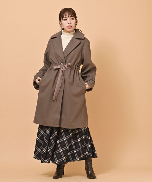 rps（アールピーエス）の「ウエストリボンチェスターコート（チェスターコート・レディース・ブラック/グレイッシュベージュ/モカ・M）」の16枚目の写真