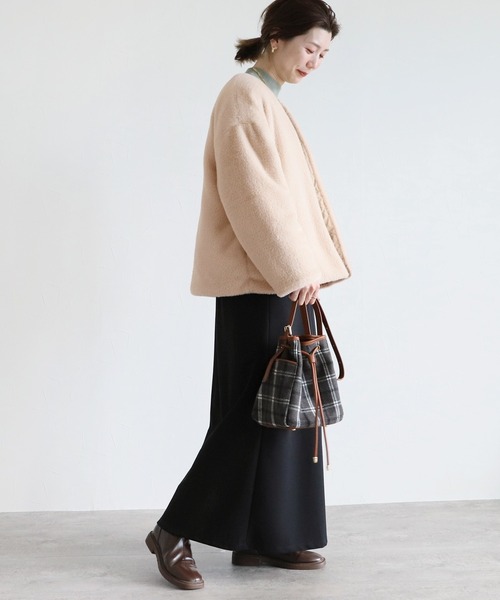 reca（レカ）の「リバーシブルノーカラーファーショートコート（ノーカラーコート・レディース・ベージュ・FREE）」の7枚目の写真