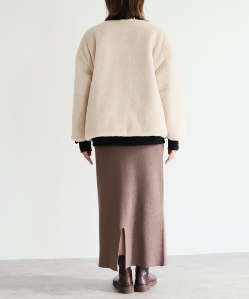 reca（レカ）の「リバーシブルノーカラーファーショートコート（ノーカラーコート・レディース・ベージュ・FREE）」の16枚目の写真