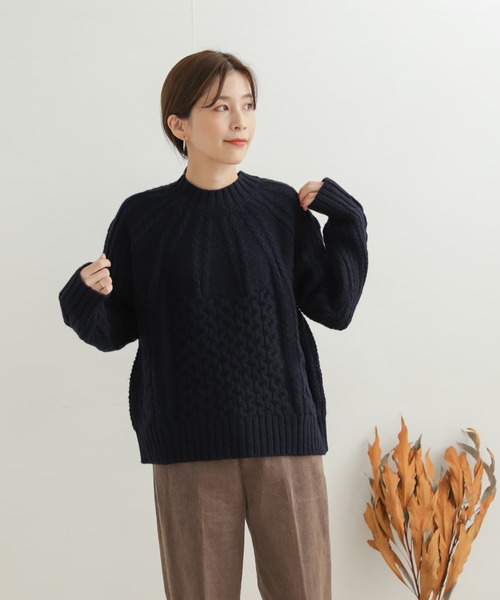 URBAN RESEARCH DOORS（アーバンリサーチドアーズ）の「ケーブルクルーネックニット（ニット/セーター・レディース・オフホワイト/ネイビー・MEDIUM）」の13枚目の写真