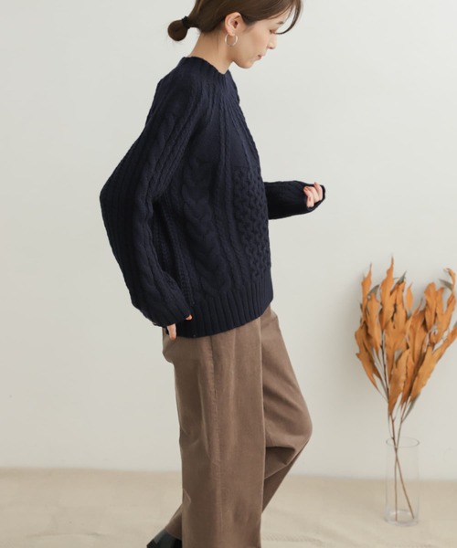 URBAN RESEARCH DOORS（アーバンリサーチドアーズ）の「ケーブルクルーネックニット（ニット/セーター・レディース・オフホワイト/ネイビー・MEDIUM）」の18枚目の写真