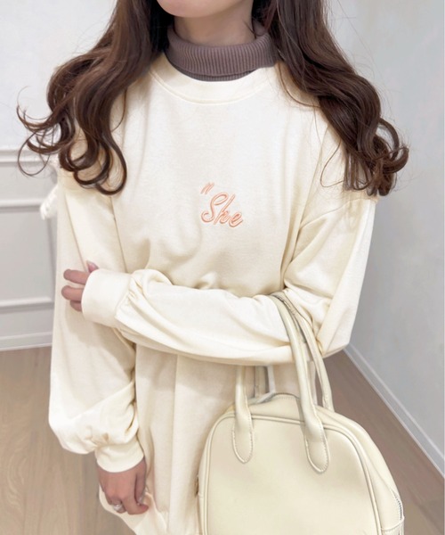 apres jour（アプレジュール）の「ぷっくりロゴ刺繍スウェット【ZOZOTOWN限定アイテム】（スウェット・レディース・ライトピンク/ネイビー/オフホワイト/アイボリー・フリー/X-LARGE）」の18枚目の写真