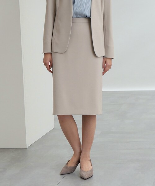 INDIVI(インディヴィ)の「◆【定番スーツ/通勤/洗える】ストレートスカート(スカート・レディース・ベージュ系5/ネイビー/ブラック・03/13/38/15 /19/05/12/34/36/17/40/42)」の3枚目の写真