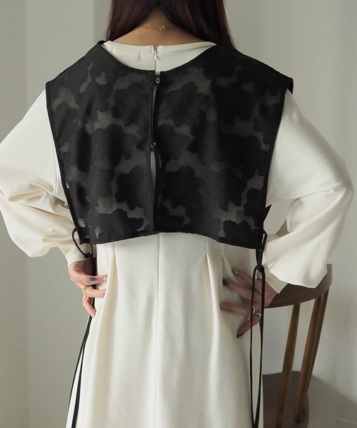 Riberry（リベリー）の「花柄ジャガード前後2WAYビスチェ（ベスト・レディース・ブラック/オフホワイト/キナリ・MEDIUM）」の15枚目の写真