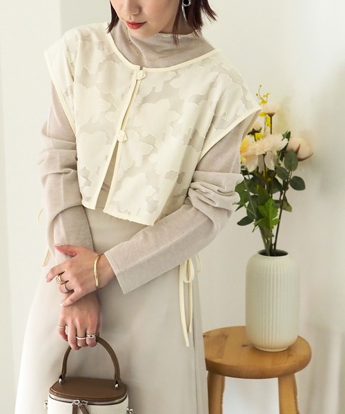 Riberry（リベリー）の「花柄ジャガード前後2WAYビスチェ（ベスト・レディース・ブラック/オフホワイト/キナリ・MEDIUM）」の19枚目の写真