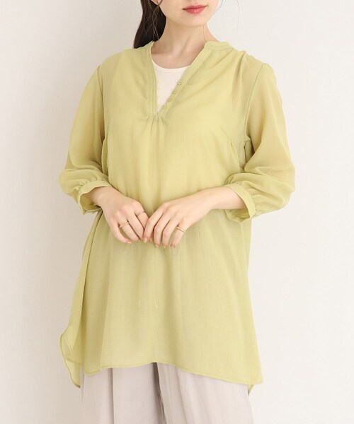 DRESKIP（ドレスキップ）の「◆お袖のボリュームが可愛い！キーネック七分袖ブラウス（チュニック・レディース・ベージュ/レモンイエロー/ネイビー・04/02/03）」の3枚目の写真