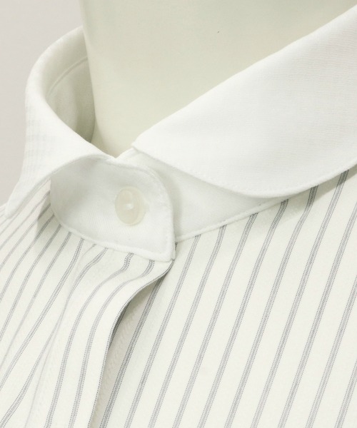 TOKYO SHIRTS（トウキョウシャツ）の「COFREX クレリックラウンド衿 長袖ブラウス（ビジネスシャツ・レディース・ライトグレー・S/M/L/LL）」の3枚目の写真