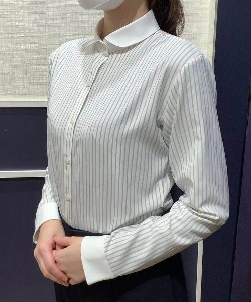 TOKYO SHIRTS（トウキョウシャツ）の「COFREX クレリックラウンド衿 長袖ブラウス（ビジネスシャツ・レディース・ライトグレー・S/M/L/LL）」の7枚目の写真