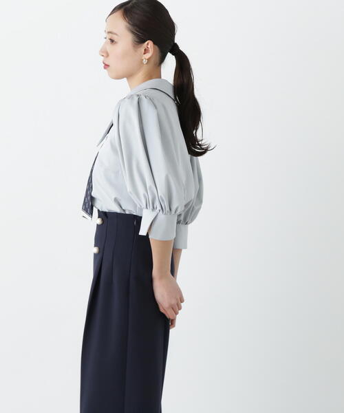 極美品【JILLSTUART】ベルスリーブVネックブラウス オフホワイト Ｍ 極美品【JILLSTUART】ベルスリーブVネックブラウス オフホワイト