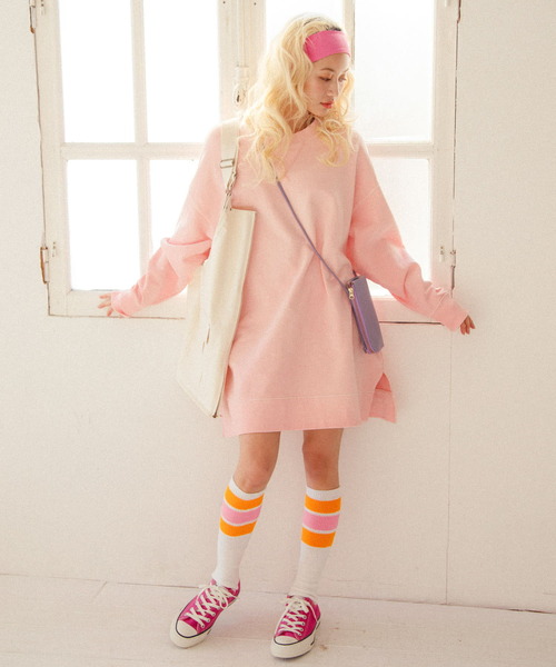 URBAN RESEARCH Sonny Label(アーバンリサーチサニーレーベル)の「Ayakawasakiコラボスウェットチュニック(スウェット・レディース・ブルー系その他/ピンク系その他/イエロー系その他・FREE)」の15枚目の写真