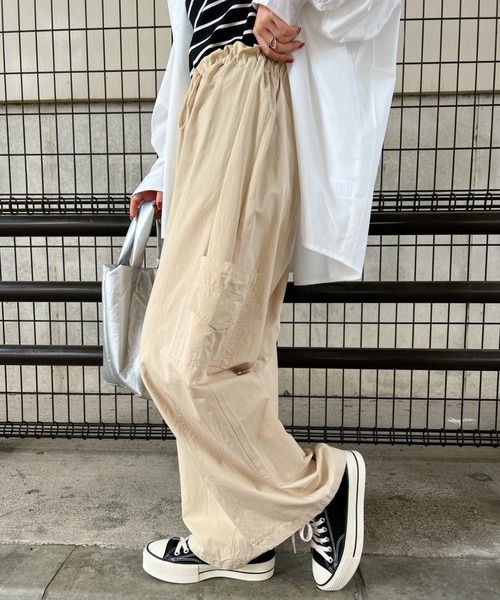 CLEA(クレア)の「メンズライク ミリタリーカーゴワイドパンツ(カーゴパンツ・レディース・ブラック/ピンク/アイボリー・FREE)」の6枚目の写真