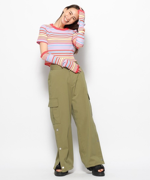 FOREVER 21（フォーエバー トゥエンティーワン）の「アームウォーマーマルチボーダーニット（ニット/セーター・レディース・ブルー/グリーン/レッド・FREE）」の16枚目の写真