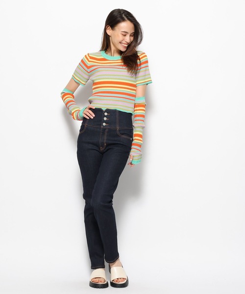 FOREVER 21（フォーエバー トゥエンティーワン）の「アームウォーマーマルチボーダーニット（ニット/セーター・レディース・ブルー/グリーン/レッド・FREE）」の7枚目の写真