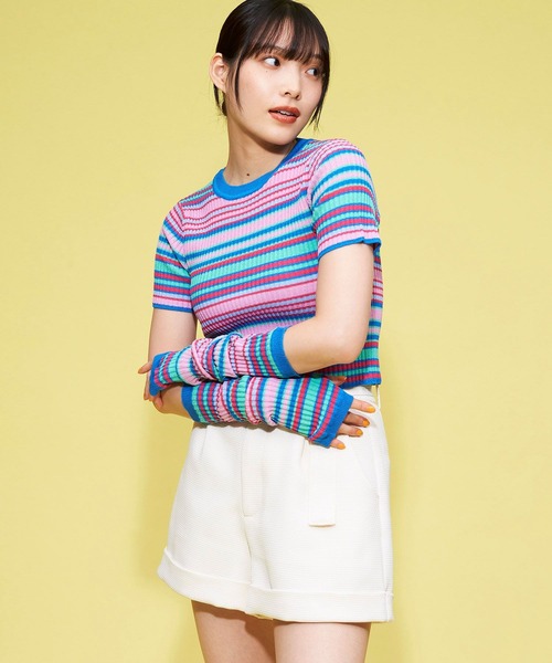 FOREVER 21（フォーエバー トゥエンティーワン）の「アームウォーマーマルチボーダーニット（ニット/セーター・レディース・ブルー/グリーン/レッド・FREE）」の14枚目の写真