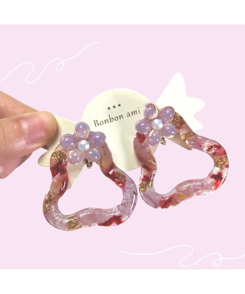 tone(トーン)の「【hazeleyes】大ぶり花吹雪イヤリング(Bonbonami ボンボンアミ)(MA)(イヤリング・レディース・ピンク/ホワイト/オレンジ・FREE)」の4枚目の写真