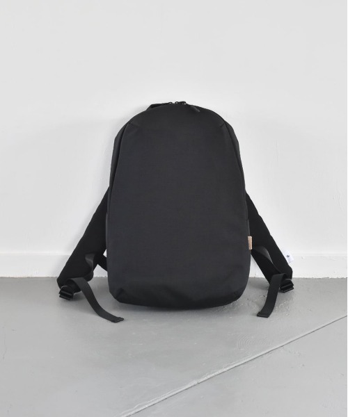 CRONY.(クルーニー)の「【CRONY. /クルニー】 Round Daypack(バックパック/リュック・メンズ・ブラック/カーキ/アイボリー・FREE)」の3枚目の写真
