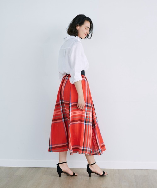Maison de Beige(メゾンドベージュ)の「【O'NEIL OF DUBLIN】ビッグチェックリネンスカート(スカート・レディース・オレンジ・9号)」の3枚目の写真